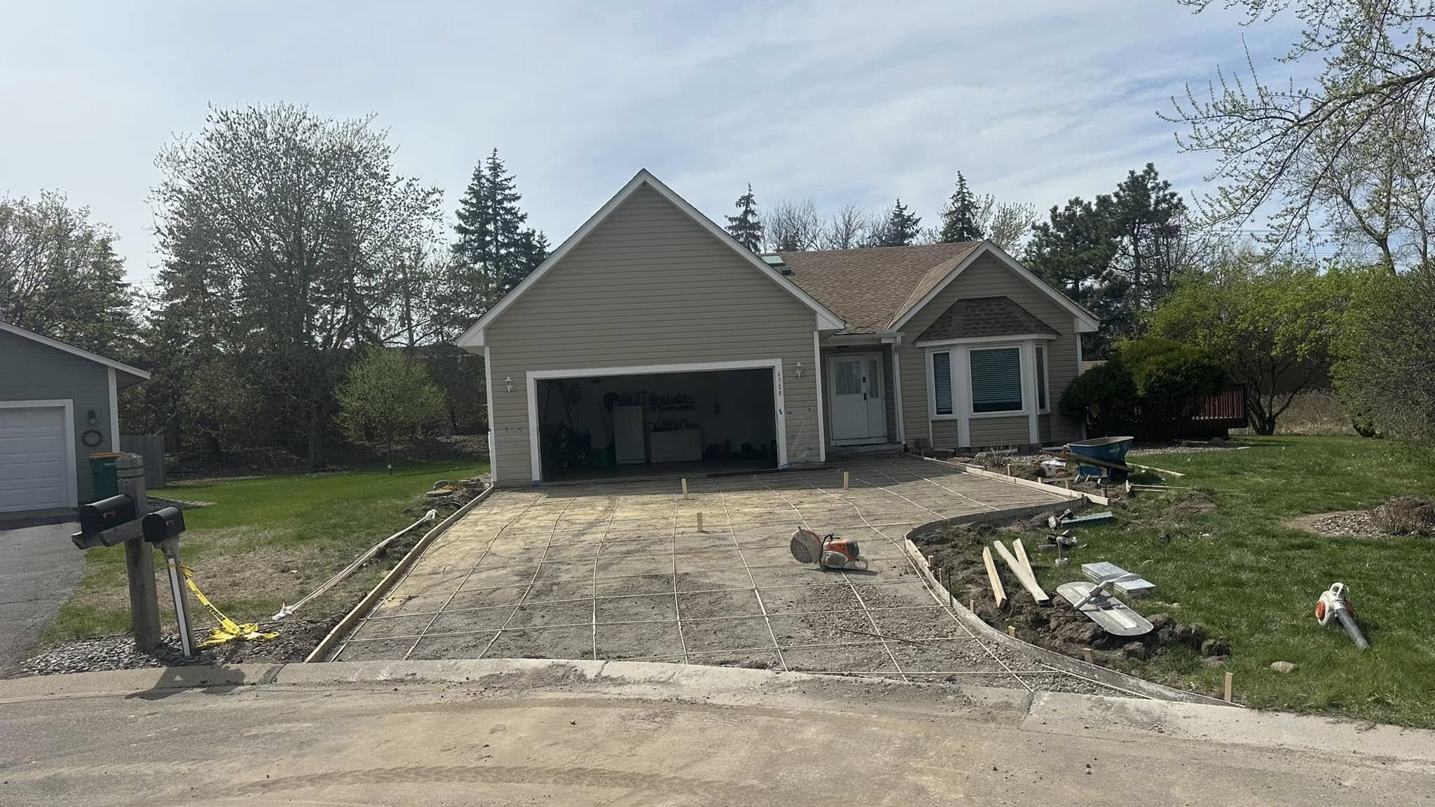 Muñoz Concrete LLC project photo - concrete work Central Minnesota